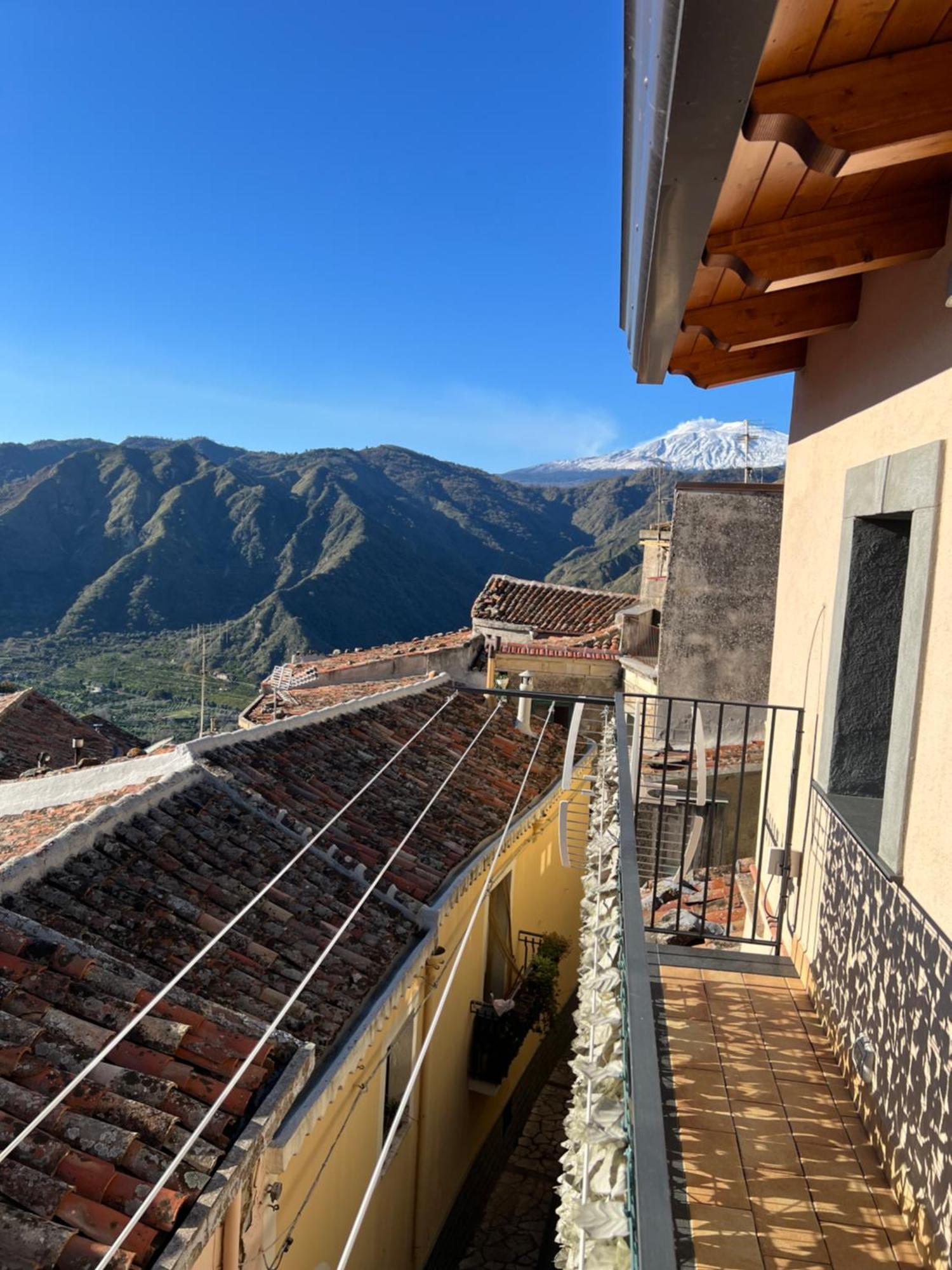 Casa Belvedere Motta Camastra Gole Alcantara Exterior photo